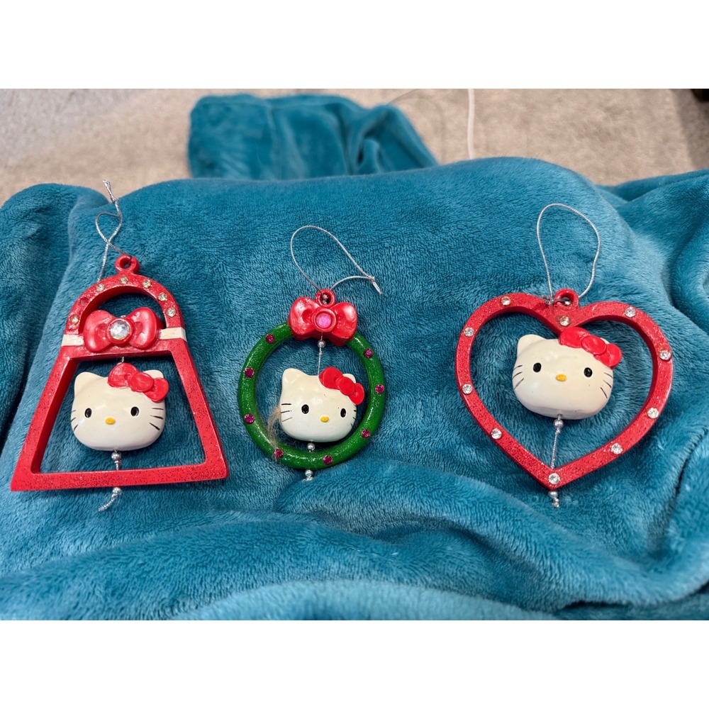 Sanrio Hello Kitty Christmas Ornaments Set of 3 Heart Wreath Bell Rhinestone Red